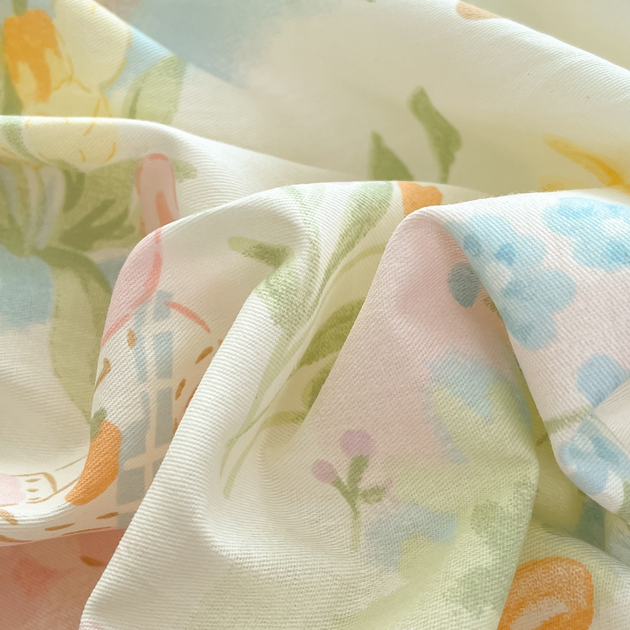 91家纺网 家纺一手货源 找家纺 吉象家纺 2026新款高支密全棉印花四件套 春游手记