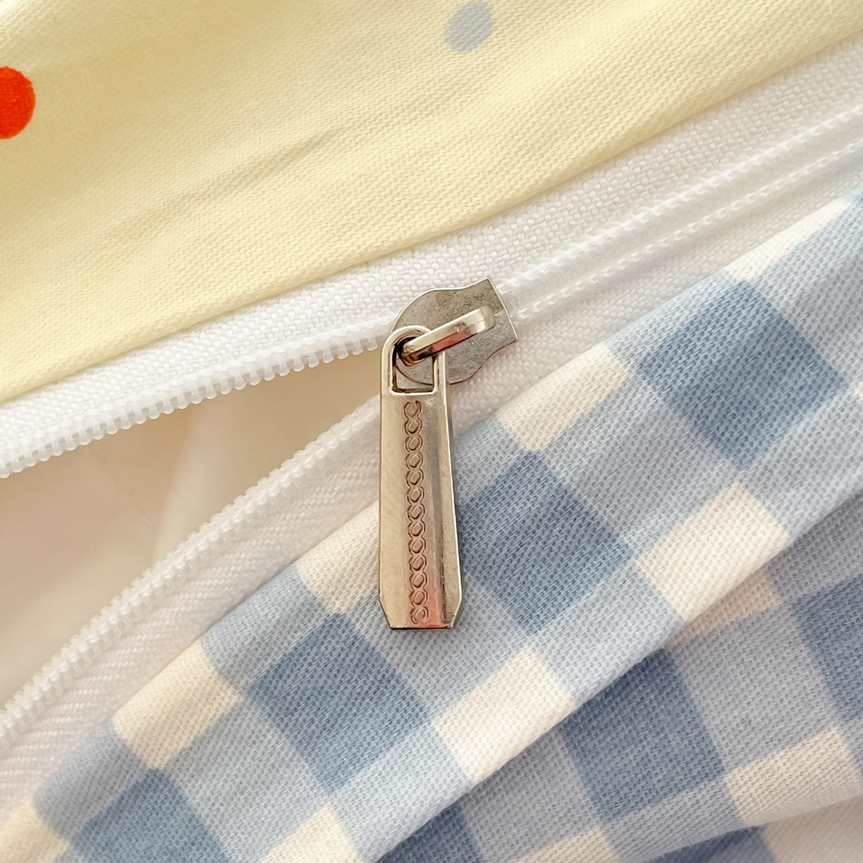 91家纺网 家纺一手货源 找家纺 吉象家纺 2026新款高支密全棉印花四件套 点点小熊