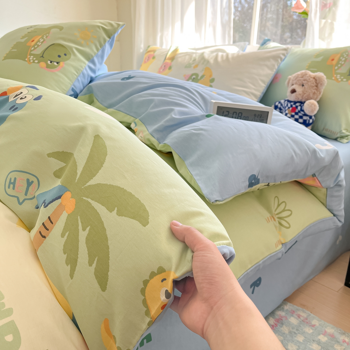 91家纺网 家纺一手货源 找家纺 吉象家纺 2026新款高支密全棉印花四件套 度假恐龙