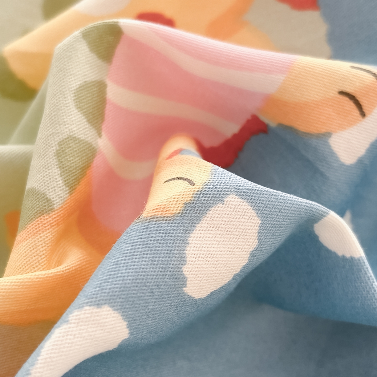 91家纺网 家纺一手货源 找家纺 吉象家纺 2026新款高支密全棉印花四件套 度假恐龙