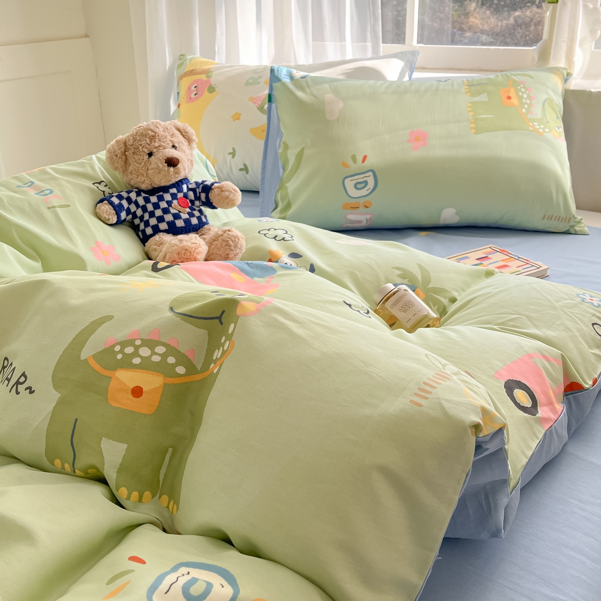 91家纺网 家纺一手货源 找家纺 吉象家纺 2026新款高支密全棉印花四件套 度假恐龙