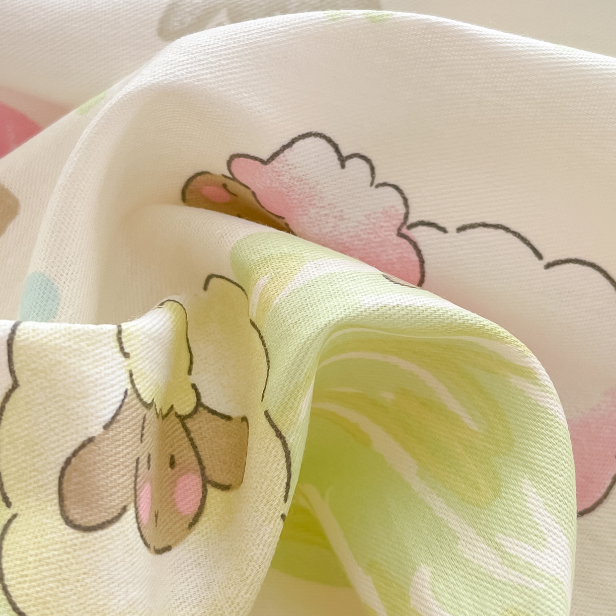 91家纺网 家纺一手货源 找家纺 吉象家纺 2026新款高支密全棉印花四件套 妙趣乐园