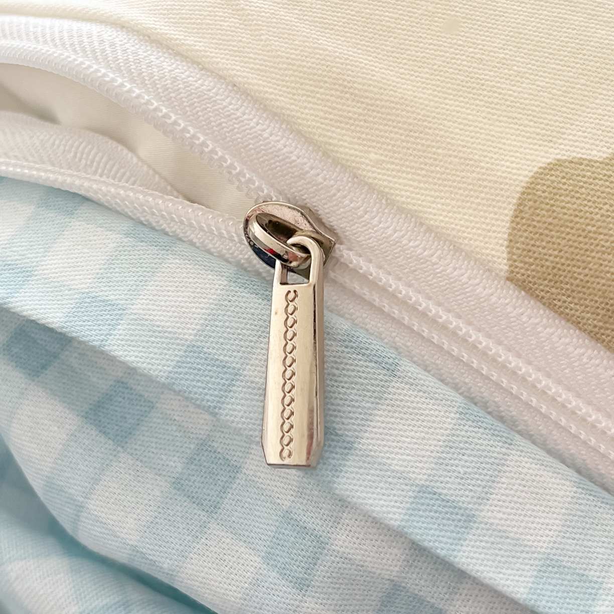 91家纺网 家纺一手货源 找家纺 吉象家纺 2026新款高支密全棉印花四件套 妙趣乐园