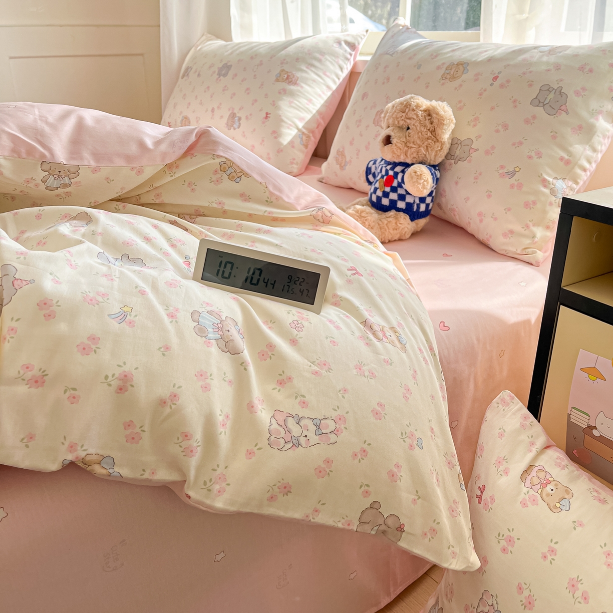 91家纺网 家纺一手货源 找家纺 吉象家纺 2026新款高支密全棉印花四件套 奶酪小可爱