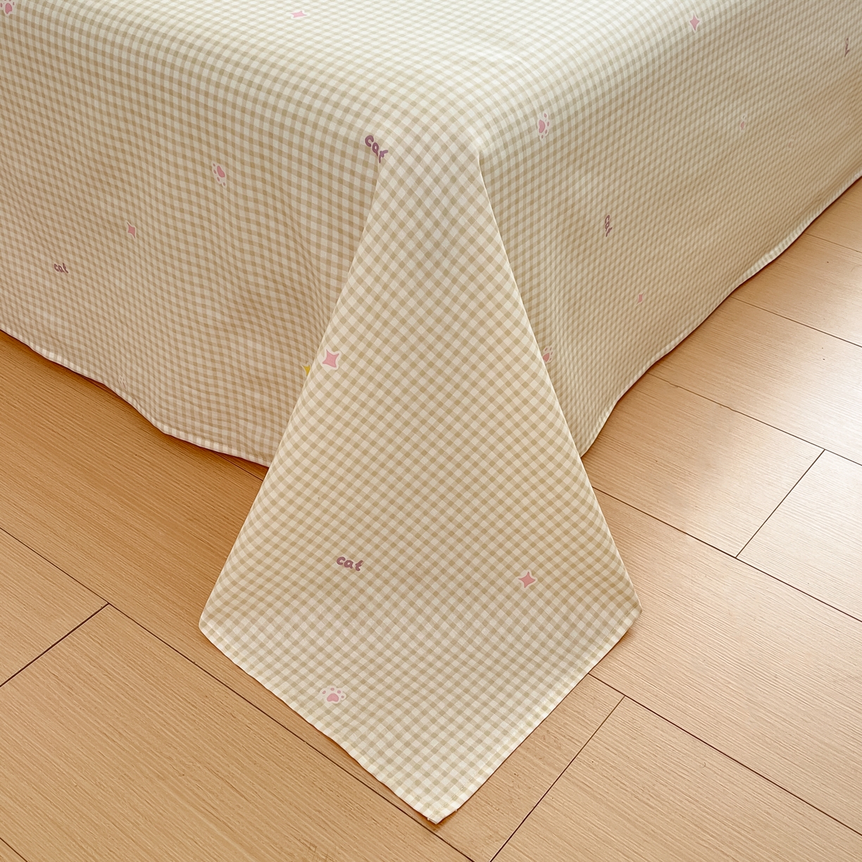 91家纺网 家纺一手货源 找家纺 吉象家纺 2026新款高支密全棉印花四件套 三小只