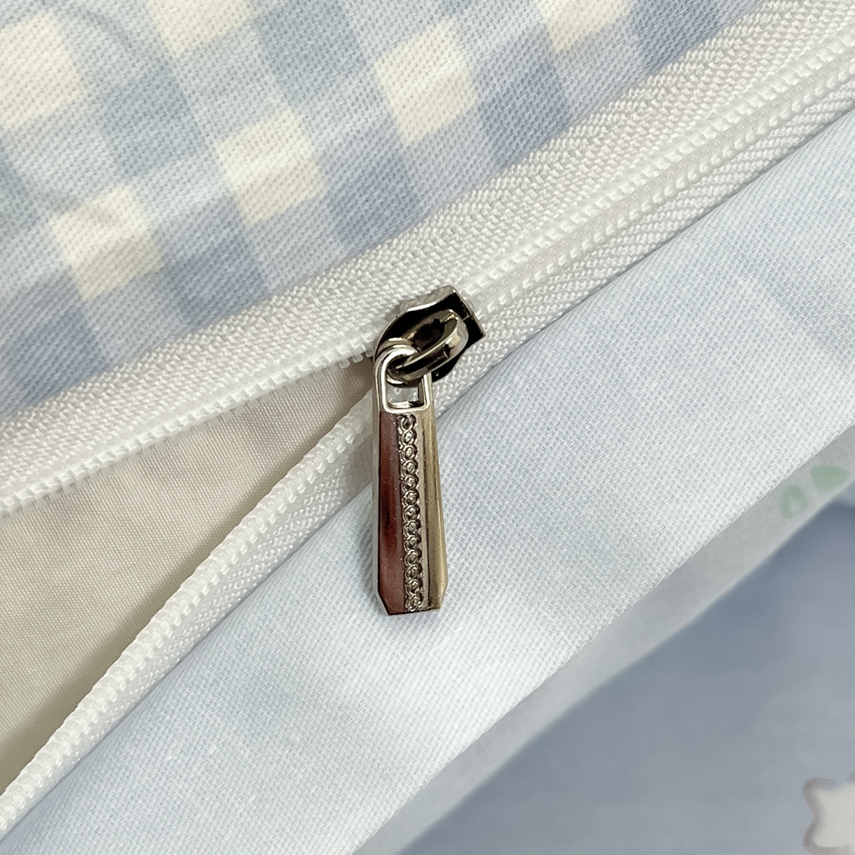 91家纺网 家纺一手货源 找家纺 吉象家纺 2026新款高支密全棉印花四件套 甜梦小精灵