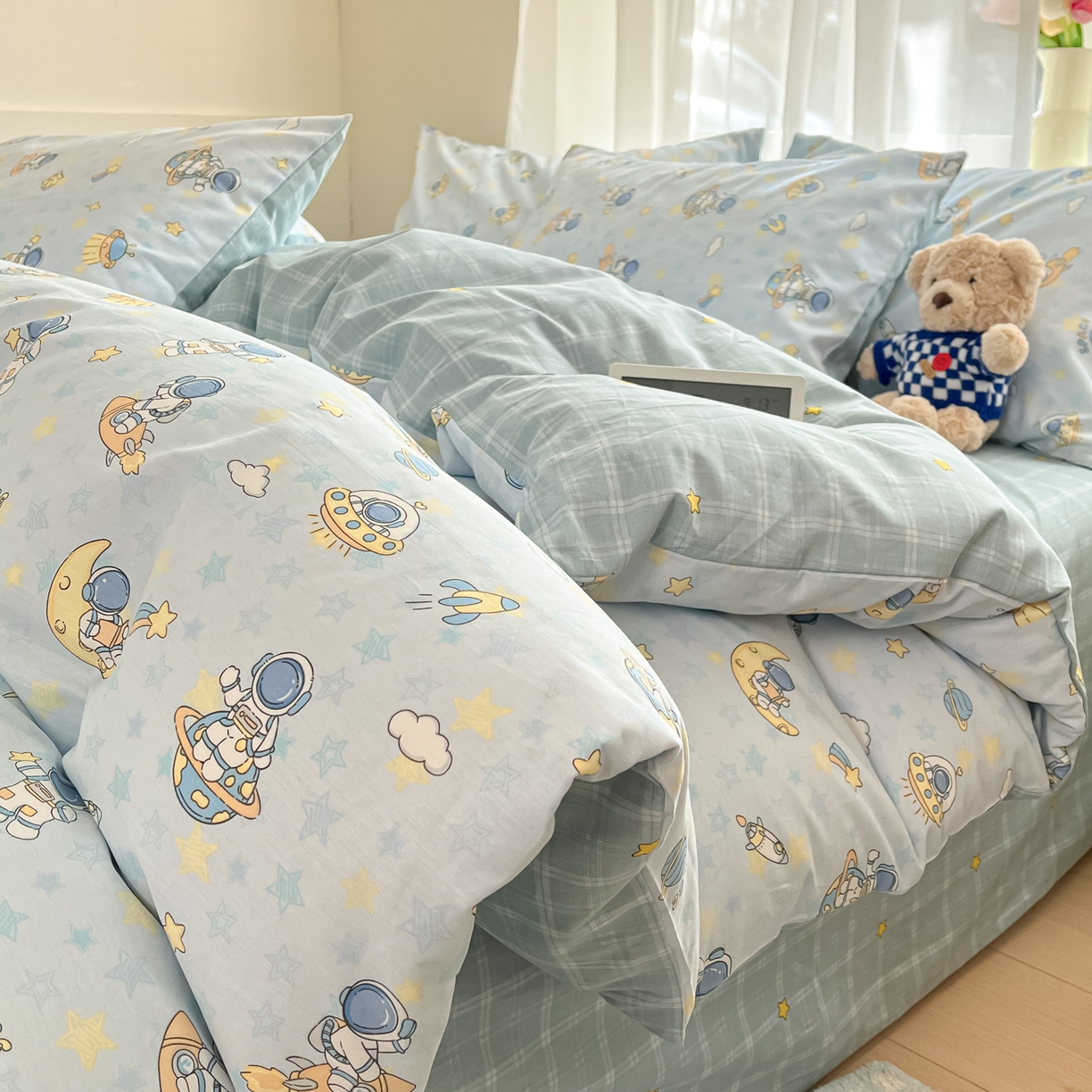 91家纺网 家纺一手货源 找家纺 吉象家纺 2026新款高支密全棉印花四件套 小小宇航员