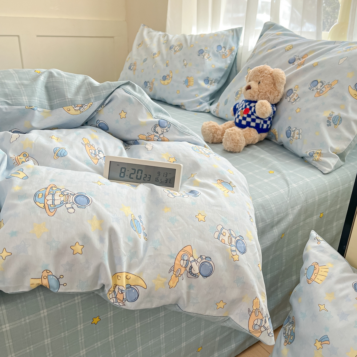 91家纺网 家纺一手货源 找家纺 吉象家纺 2026新款高支密全棉印花四件套 小小宇航员