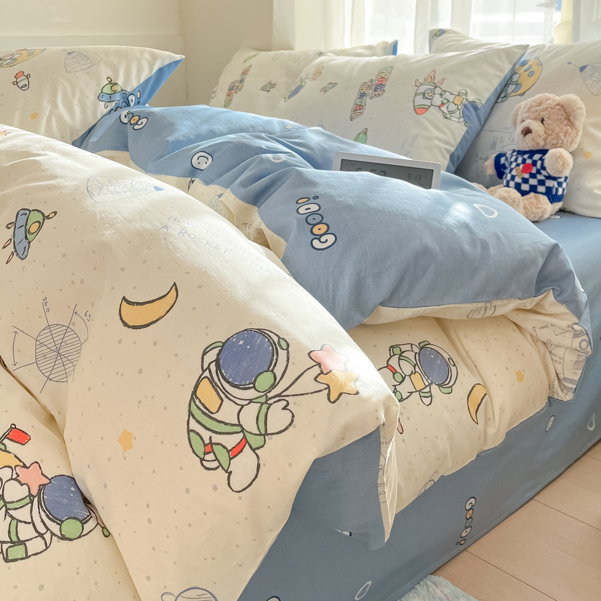 91家纺网 家纺一手货源 找家纺 吉象家纺 2026新款高支密全棉印花四件套 星际仔仔