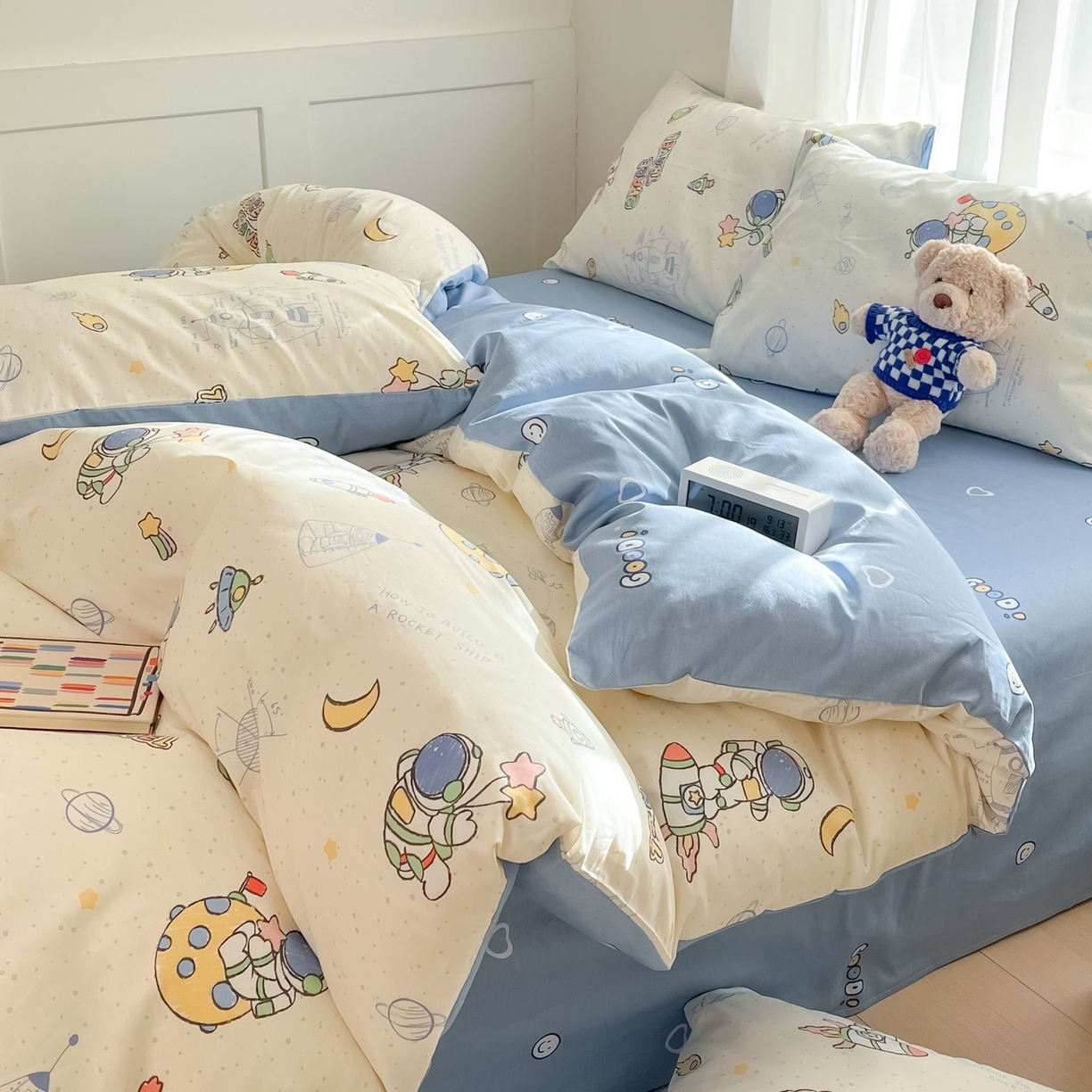 91家纺网 家纺一手货源 找家纺 吉象家纺 2026新款高支密全棉印花四件套 星际仔仔