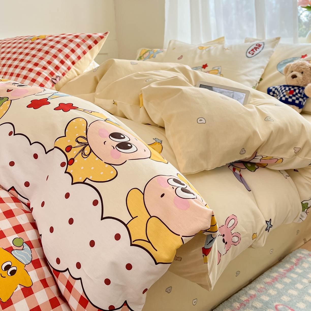 91家纺网 家纺一手货源 找家纺 吉象家纺 2026新款高支密全棉印花四件套 星星漫游记