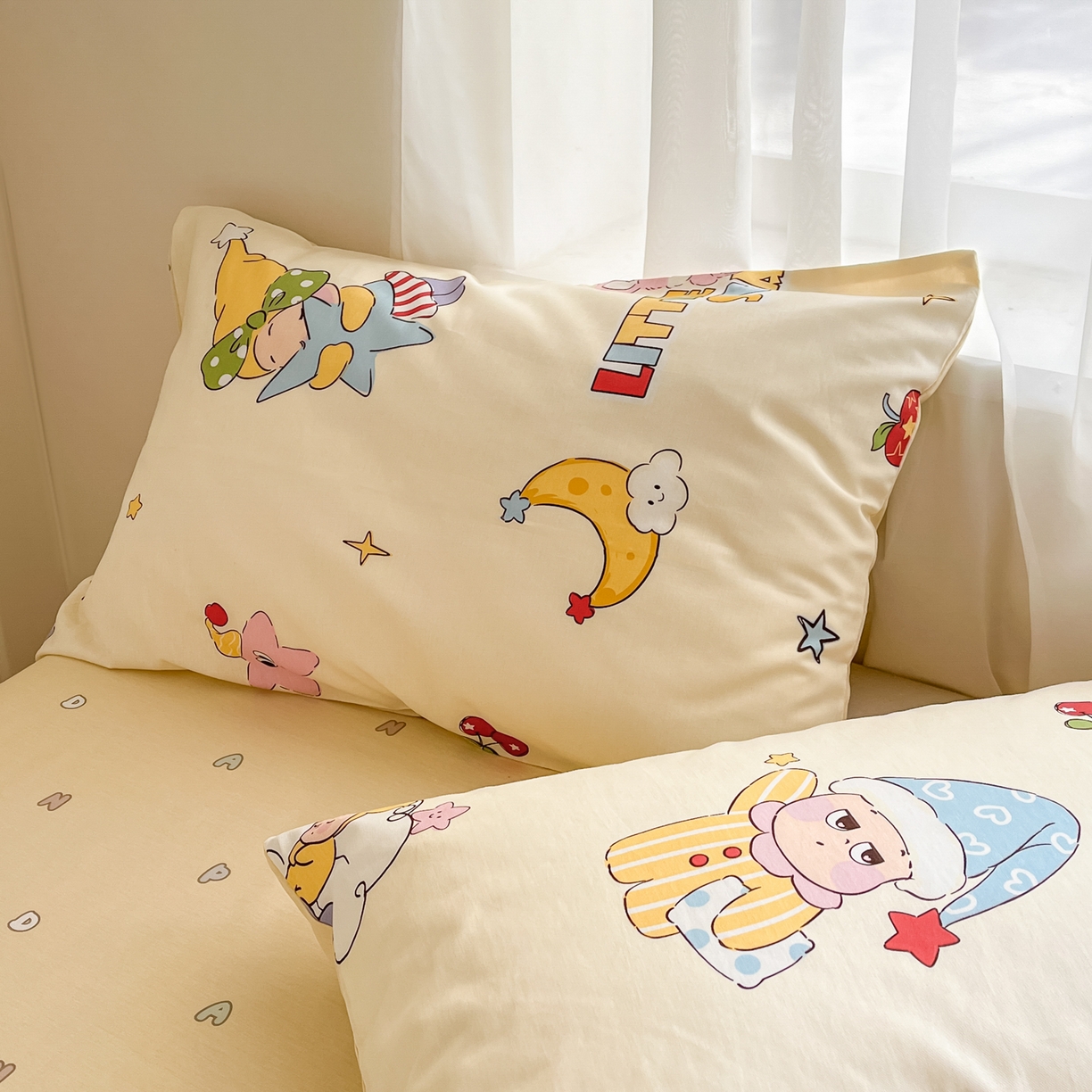 91家纺网 家纺一手货源 找家纺 吉象家纺 2026新款高支密全棉印花四件套 星星漫游记