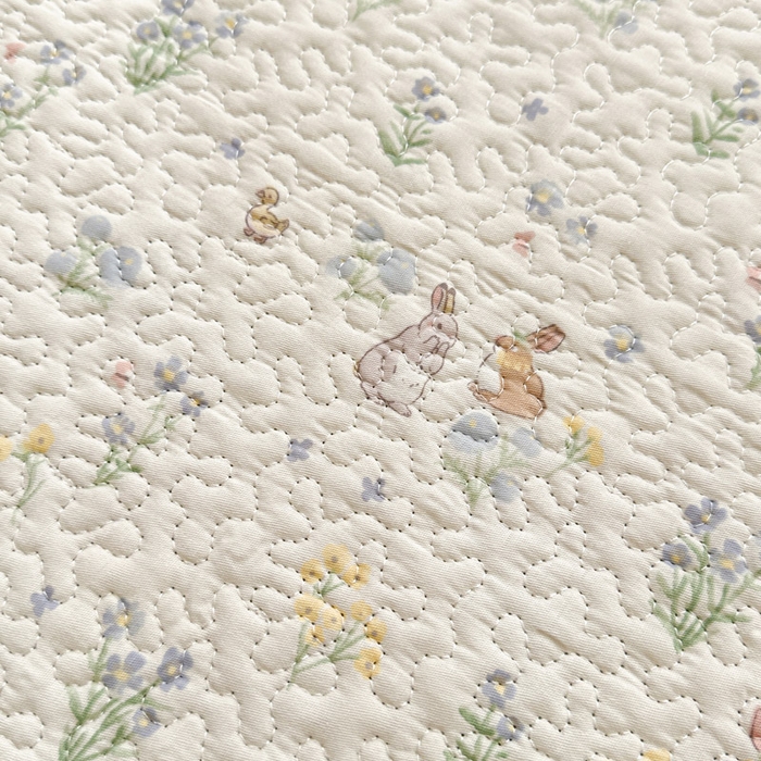 91家纺网 家纺一手货源 找家纺 绵庭家纺 2025新款双面全棉夹棉床盖 春日奇迹