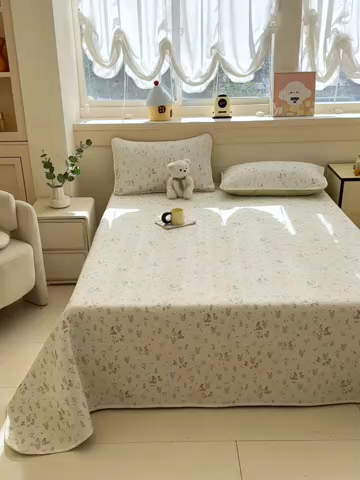 91家纺网 家纺一手货源 找家纺 绵庭家纺 2025新款双面全棉夹棉床盖 春日奇迹