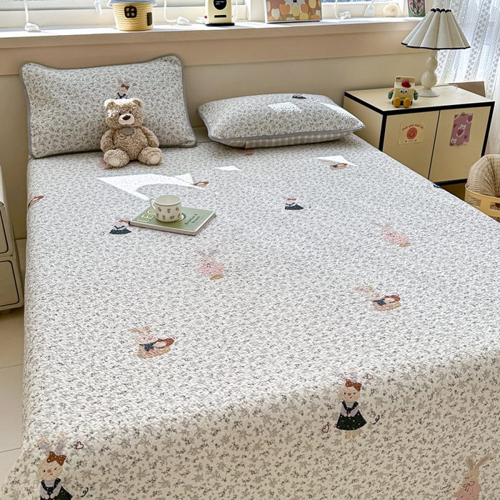 91家纺网 家纺一手货源 找家纺 绵庭家纺 2025新款双面全棉夹棉床盖 哆咪兔