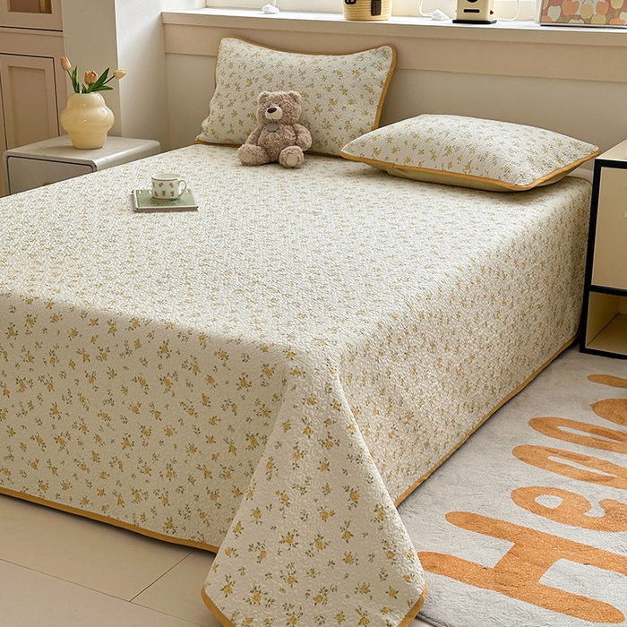 91家纺网 家纺一手货源 找家纺 绵庭家纺 2025新款双面全棉夹棉床盖 故事小黄花