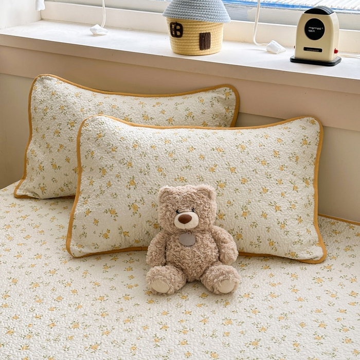 91家纺网 家纺一手货源 找家纺 绵庭家纺 2025新款双面全棉夹棉床盖 故事小黄花