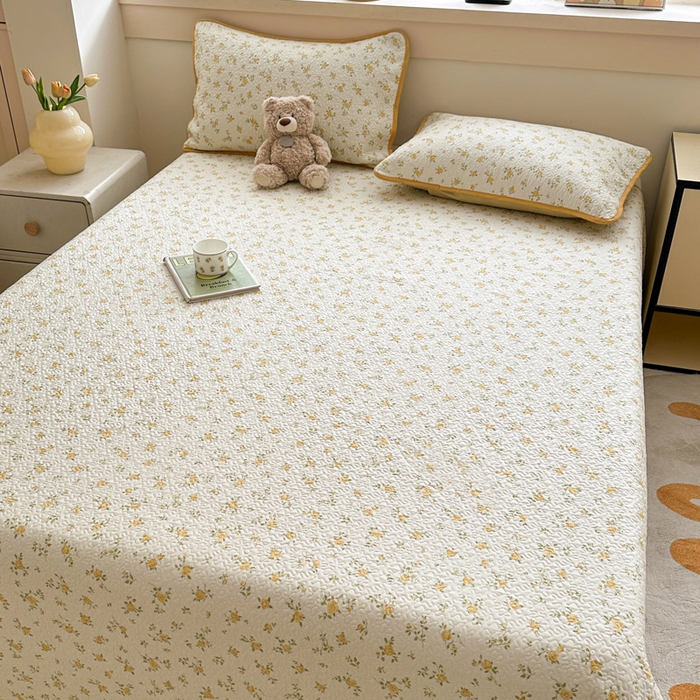 91家纺网 家纺一手货源 找家纺 绵庭家纺 2025新款双面全棉夹棉床盖 故事小黄花