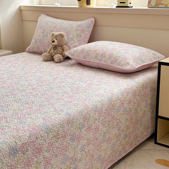 91家纺网 家纺一手货源 找家纺 绵庭家纺 2025新款双面全棉夹棉床盖 荆棘诗