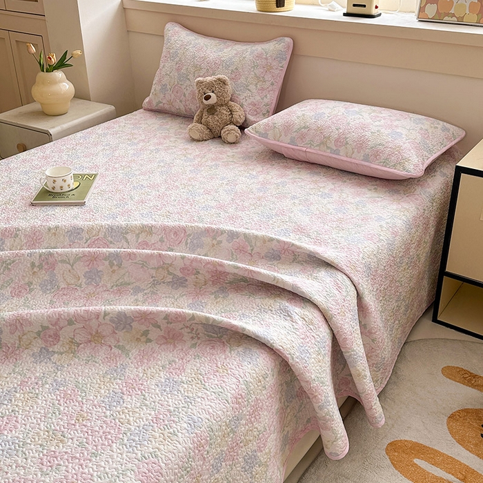 91家纺网 家纺一手货源 找家纺 绵庭家纺 2025新款双面全棉夹棉床盖 荆棘诗