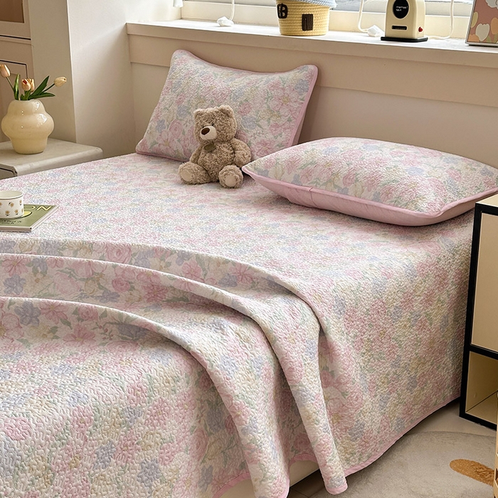 91家纺网 家纺一手货源 找家纺 绵庭家纺 2025新款双面全棉夹棉床盖 荆棘诗