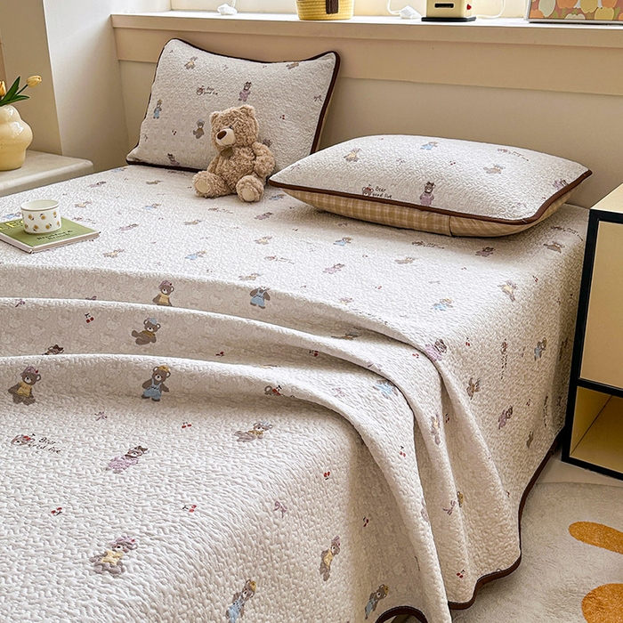 91家纺网 家纺一手货源 找家纺 绵庭家纺 2025新款双面全棉夹棉床盖 米熊