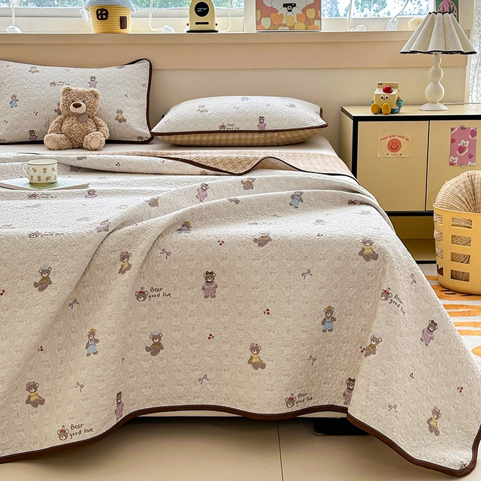 91家纺网 家纺一手货源 找家纺 绵庭家纺 2025新款双面全棉夹棉床盖 米熊