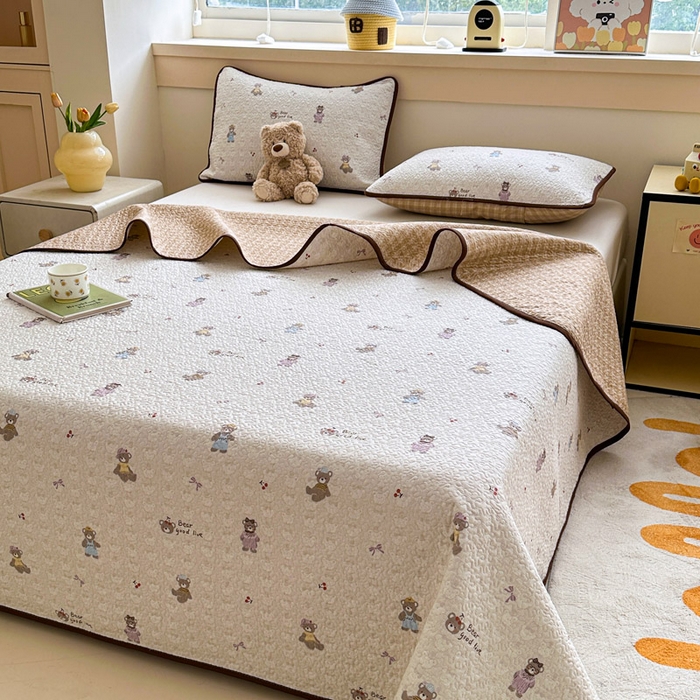 91家纺网 家纺一手货源 找家纺 绵庭家纺 2025新款双面全棉夹棉床盖 米熊