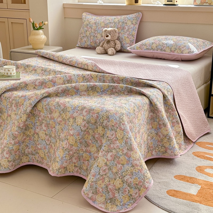 91家纺网 家纺一手货源 找家纺 绵庭家纺 2025新款双面全棉夹棉床盖 暖阳绿意