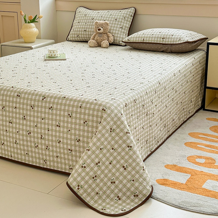 91家纺网 家纺一手货源 找家纺 绵庭家纺 2025新款双面全棉夹棉床盖 酸甜樱桃