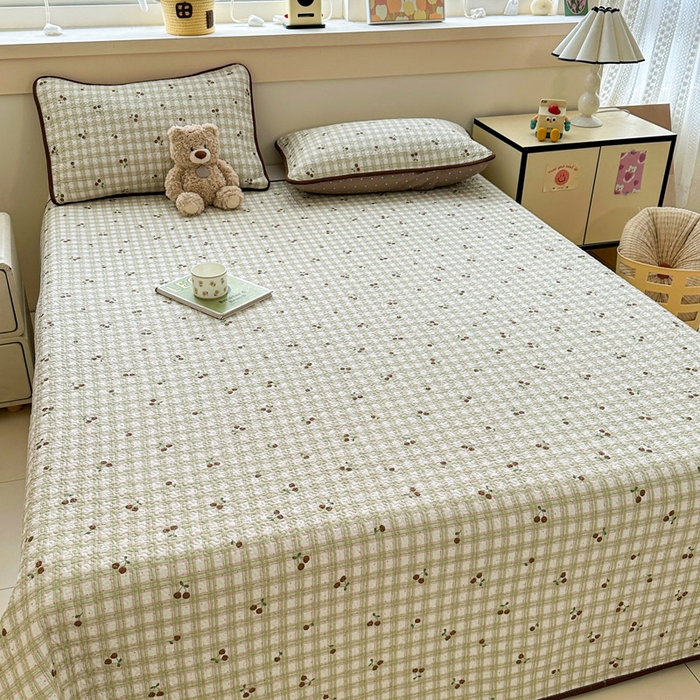 91家纺网 家纺一手货源 找家纺 绵庭家纺 2025新款双面全棉夹棉床盖 酸甜樱桃