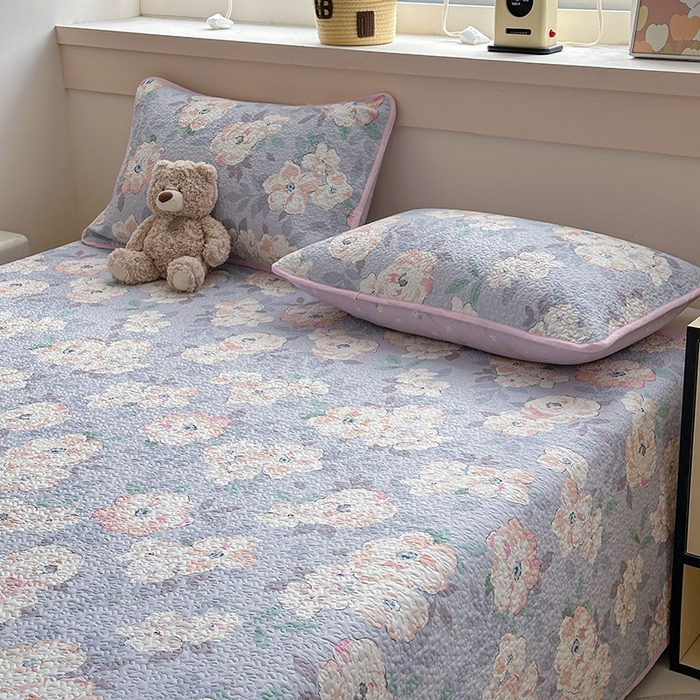 91家纺网 家纺一手货源 找家纺 绵庭家纺 2025新款双面全棉夹棉床盖 幽兰花梦-紫