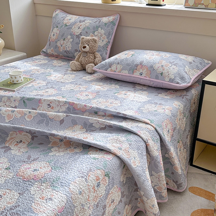 91家纺网 家纺一手货源 找家纺 绵庭家纺 2025新款双面全棉夹棉床盖 幽兰花梦-紫