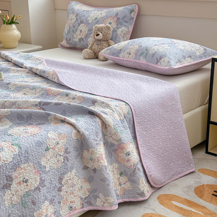 91家纺网 家纺一手货源 找家纺 绵庭家纺 2025新款双面全棉夹棉床盖 幽兰花梦-紫
