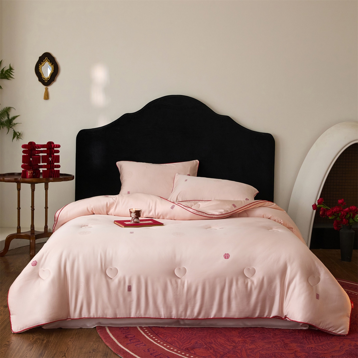 91家纺网 家纺一手货源 找家纺 （总）头等舱 2025新款天棉缎剪花婚庆大提花55莱赛尔大豆7A抗菌秋冬被（空境图）