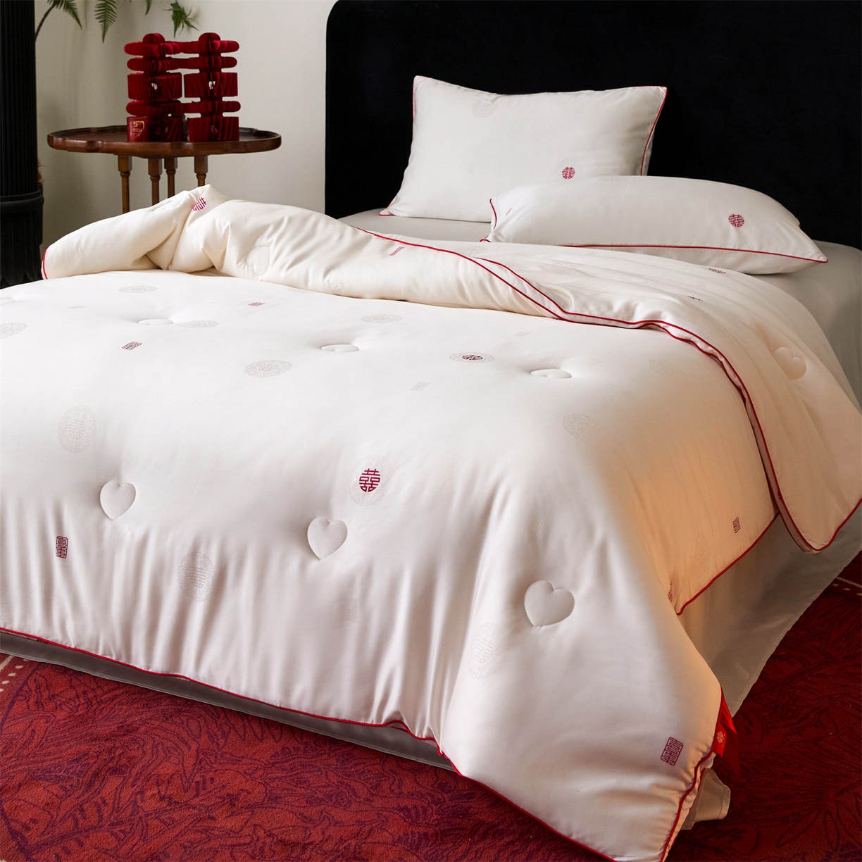 91家纺网 家纺一手货源 找家纺 （总）头等舱 2025新款天棉缎剪花婚庆大提花55莱赛尔大豆7A抗菌秋冬被（空境图）