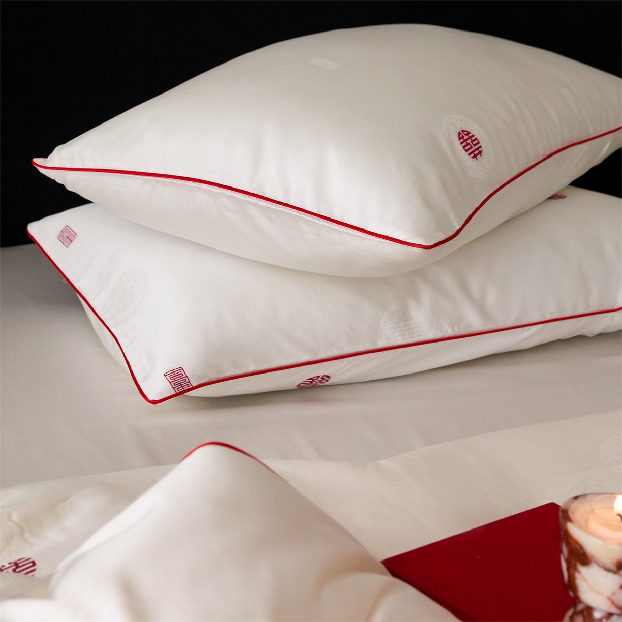 91家纺网 家纺一手货源 找家纺 头等舱 2025新款天棉缎剪花婚庆大提花55莱赛尔大豆7A抗菌秋冬被（空境图） 吾家有喜-本白