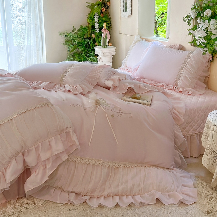91家纺网 家纺一手货源 找家纺 乐朵家居 2026新款 蝴蝶仙子 全棉磨毛床单款床盖款四件套（控价 床单款298 床盖款358） 浅粉玉