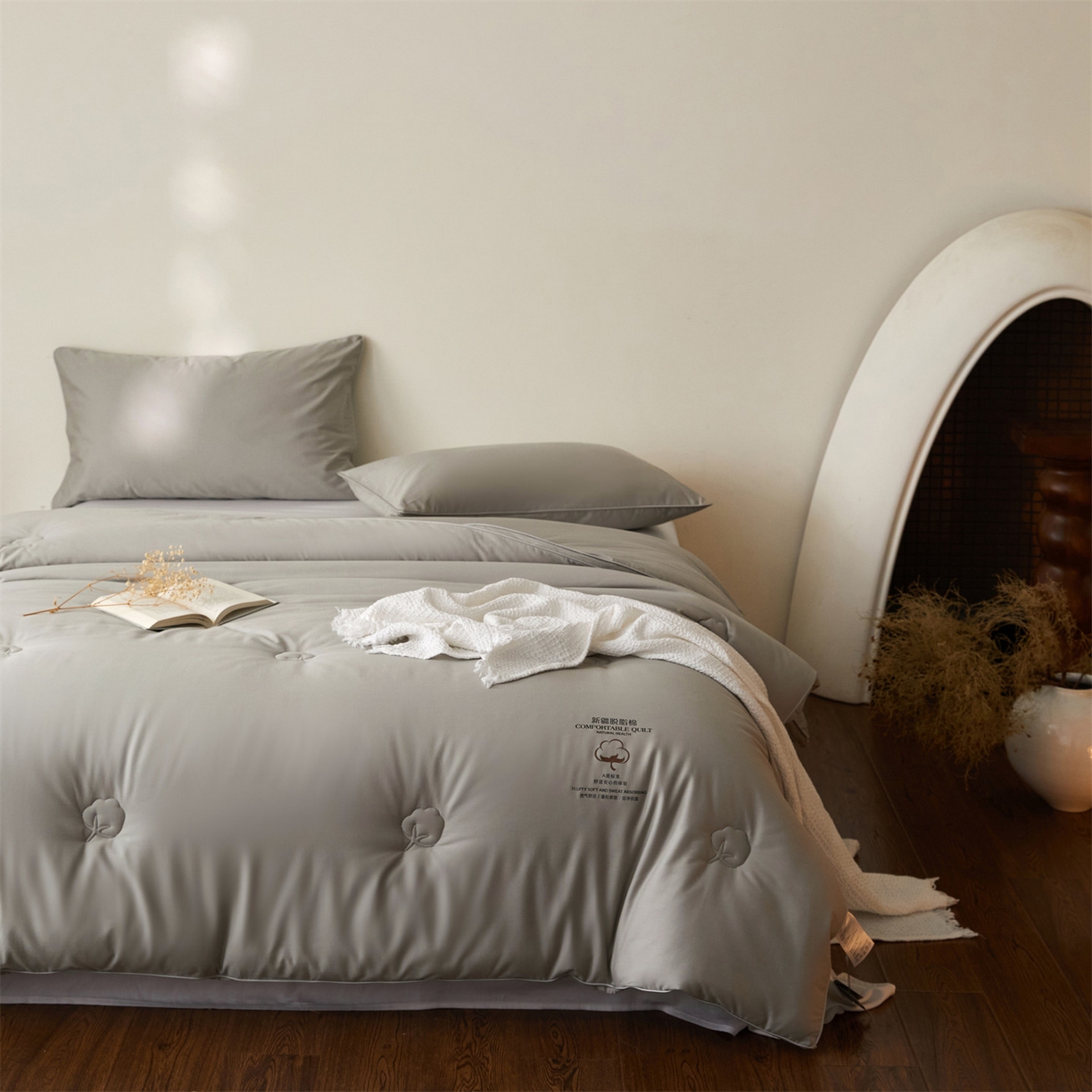 91家纺网 家纺一手货源 找家纺 头等舱 2026新款全棉A类（7A抗菌）脱脂100%棉花被（空镜图） 脱脂-灰