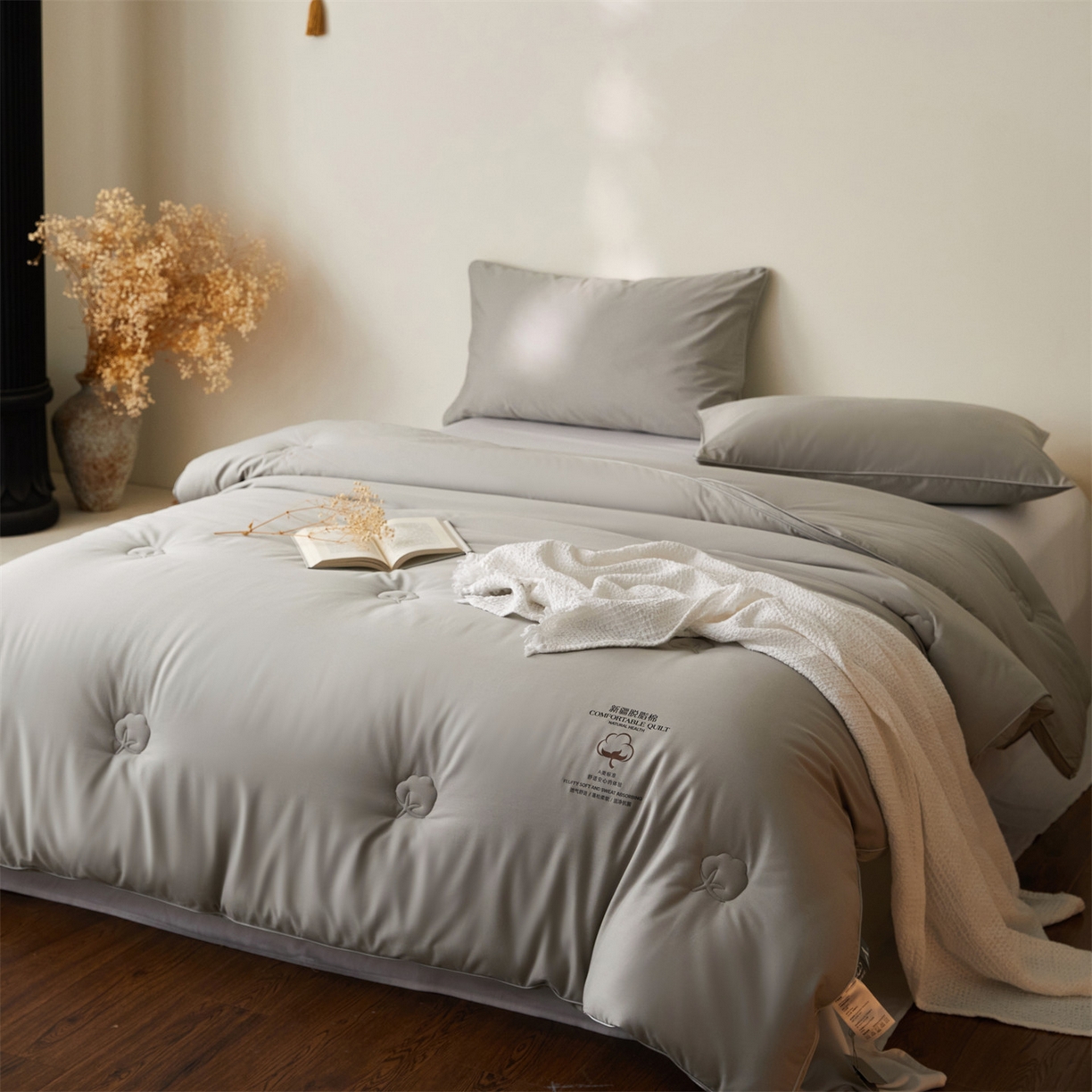 91家纺网 家纺一手货源 找家纺 头等舱 2026新款全棉A类（7A抗菌）脱脂100%棉花被（空镜图） 脱脂-灰