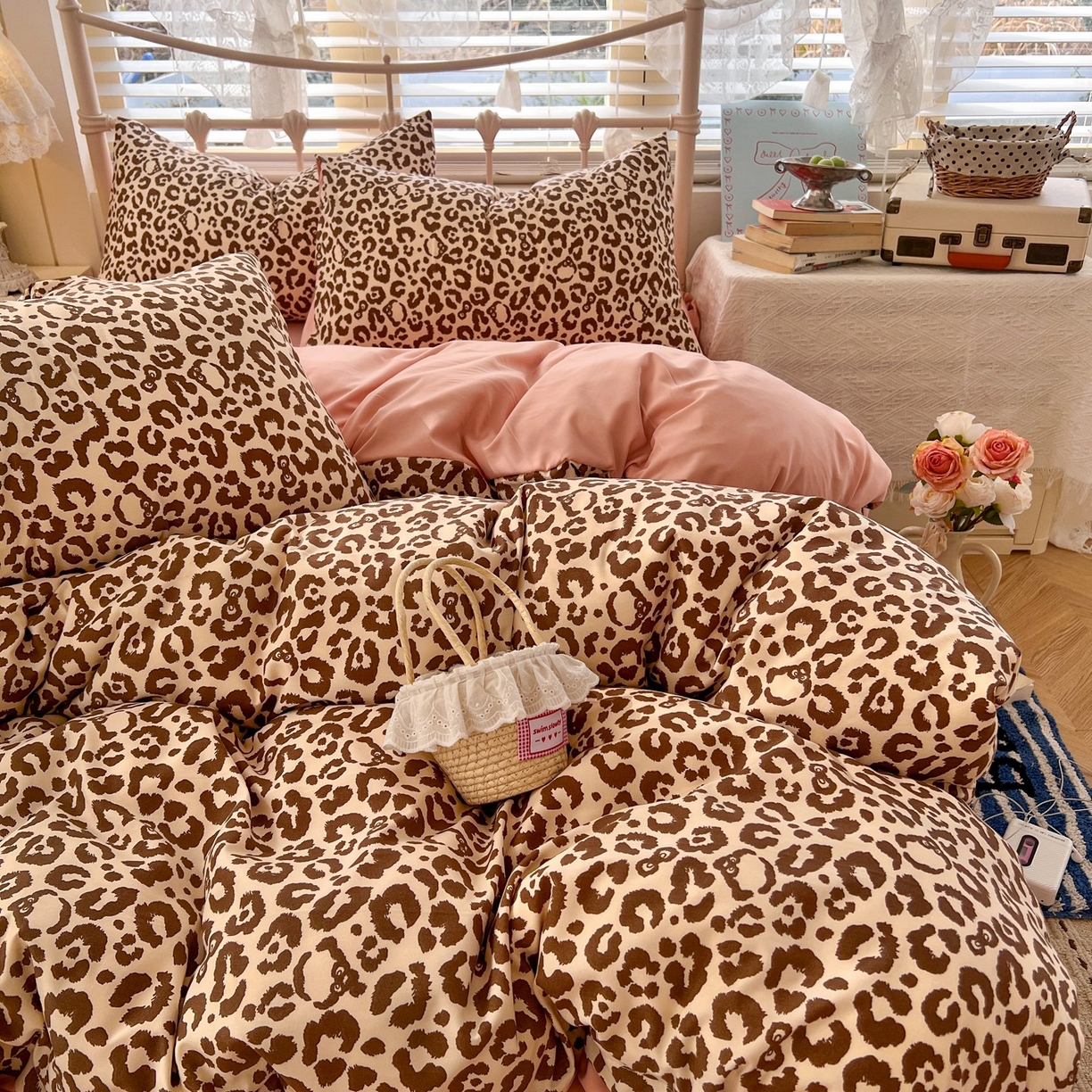 91家纺网 家纺一手货源 找家纺 玉海棠家纺 2026新款古法水洗仿棉云感纱四件套 豹纹