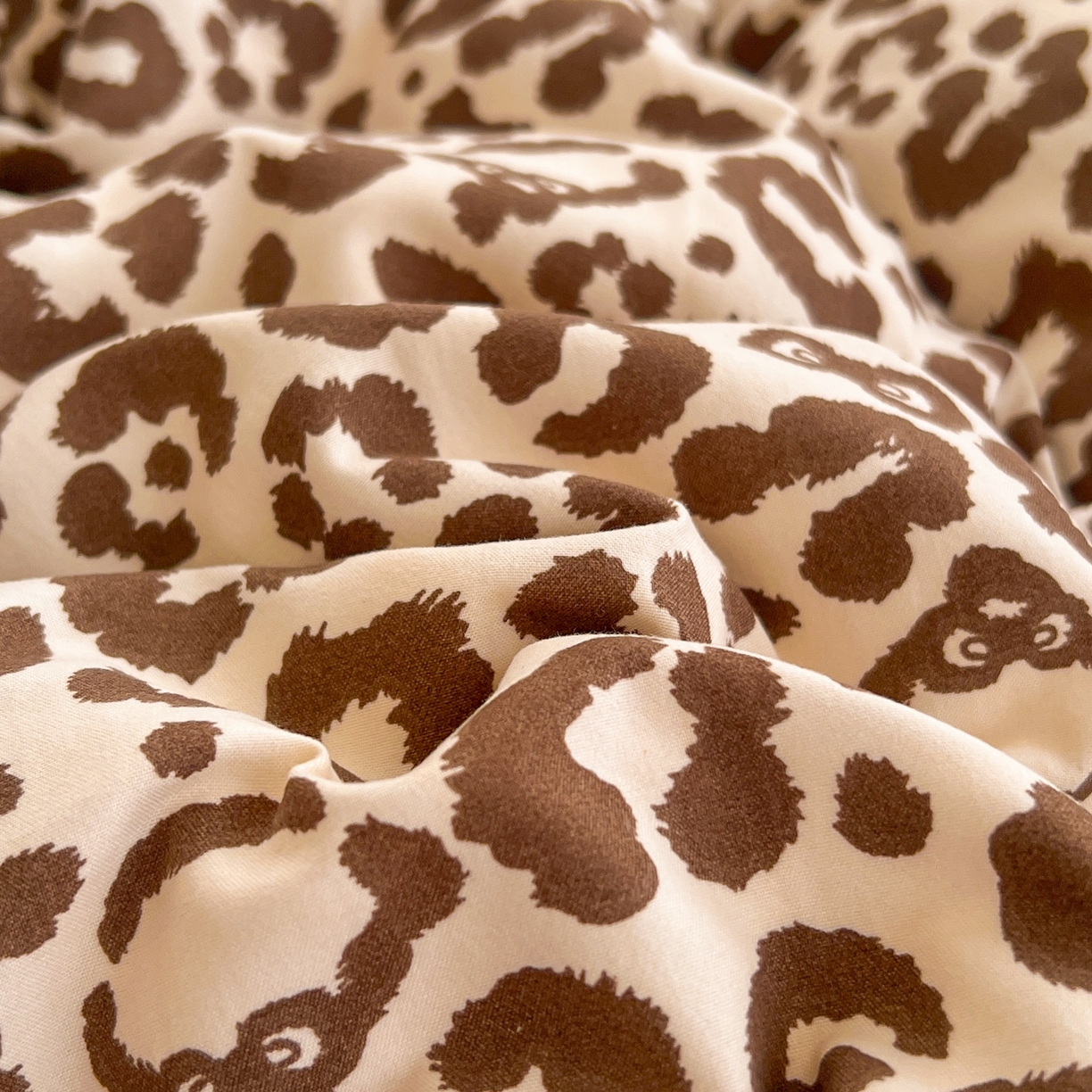 91家纺网 家纺一手货源 找家纺 玉海棠家纺 2026新款古法水洗仿棉云感纱四件套 豹纹