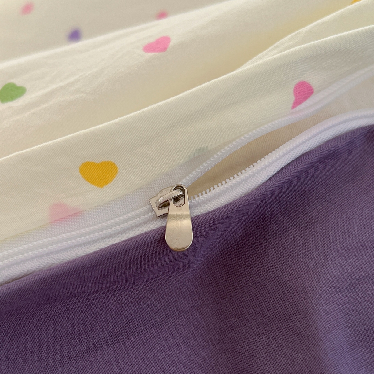 91家纺网 家纺一手货源 找家纺 玉海棠家纺 2026新款古法水洗仿棉云感纱四件套 彩色心动