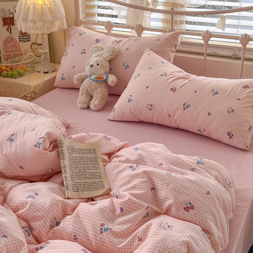 91家纺网 家纺一手货源 找家纺 玉海棠家纺 2026新款古法水洗仿棉云感纱四件套 粉格KT猫