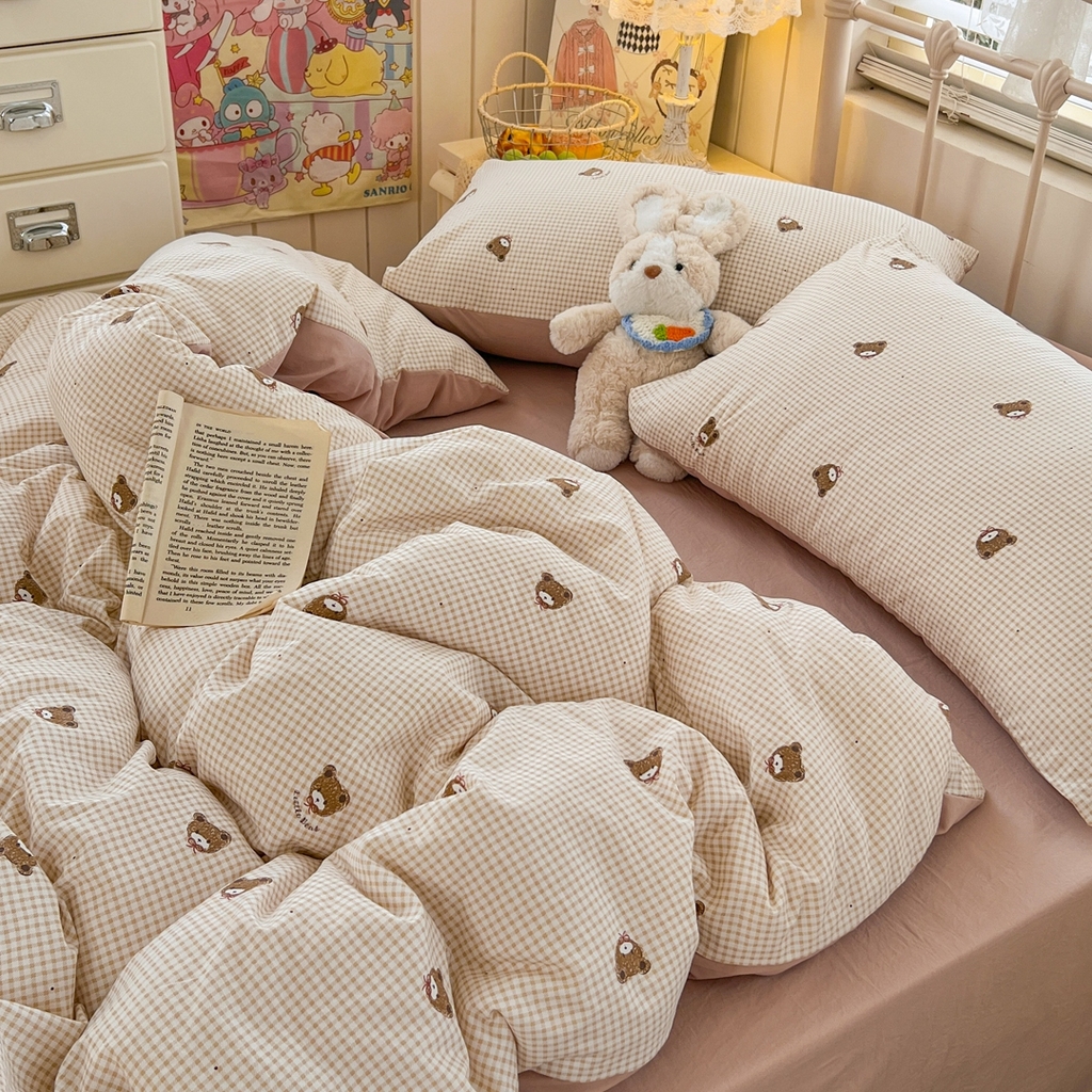 91家纺网 家纺一手货源 找家纺 玉海棠家纺 2026新款古法水洗仿棉云感纱四件套 格调熊