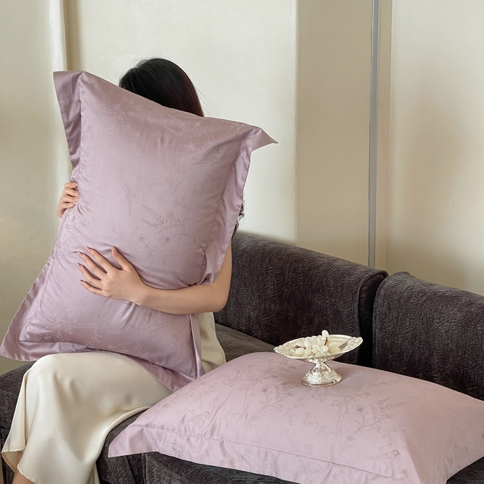 91家纺网 家纺一手货源 找家纺 淳绵家居 2025新款50*50S长绒棉全棉纯棉提花单枕套单品枕套枕套单件 陌上枝头-莫奈紫