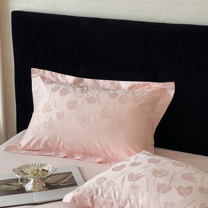 91家纺网 家纺一手货源 找家纺 淳绵家居 2025新款50*50S长绒棉全棉纯棉提花单枕套单品枕套枕套单件 郁金香-仙桃粉