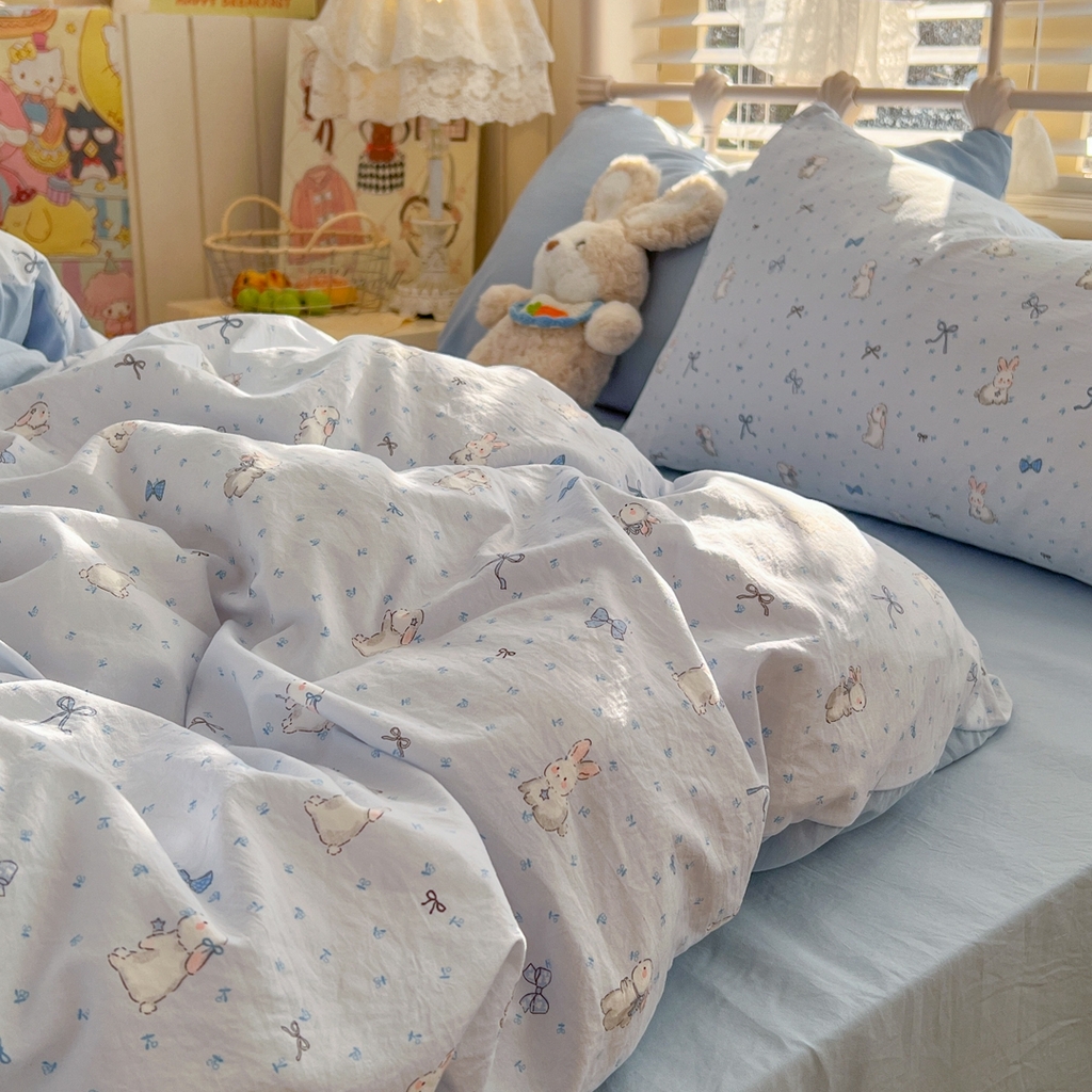 91家纺网 家纺一手货源 找家纺 玉海棠家纺 2026新款古法水洗仿棉云感纱四件套 蓝调兔语