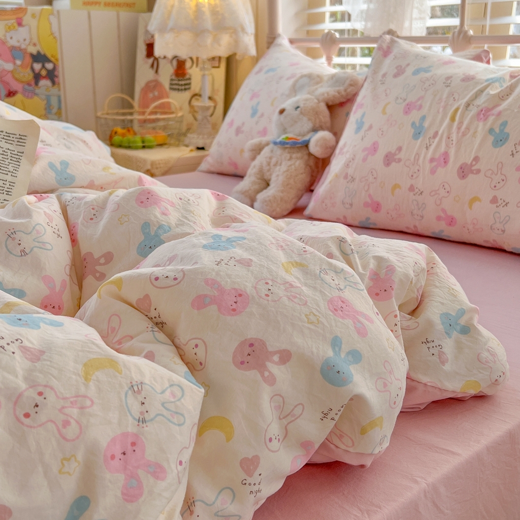 91家纺网 家纺一手货源 找家纺 玉海棠家纺 2026新款古法水洗仿棉云感纱四件套 软萌七彩兔