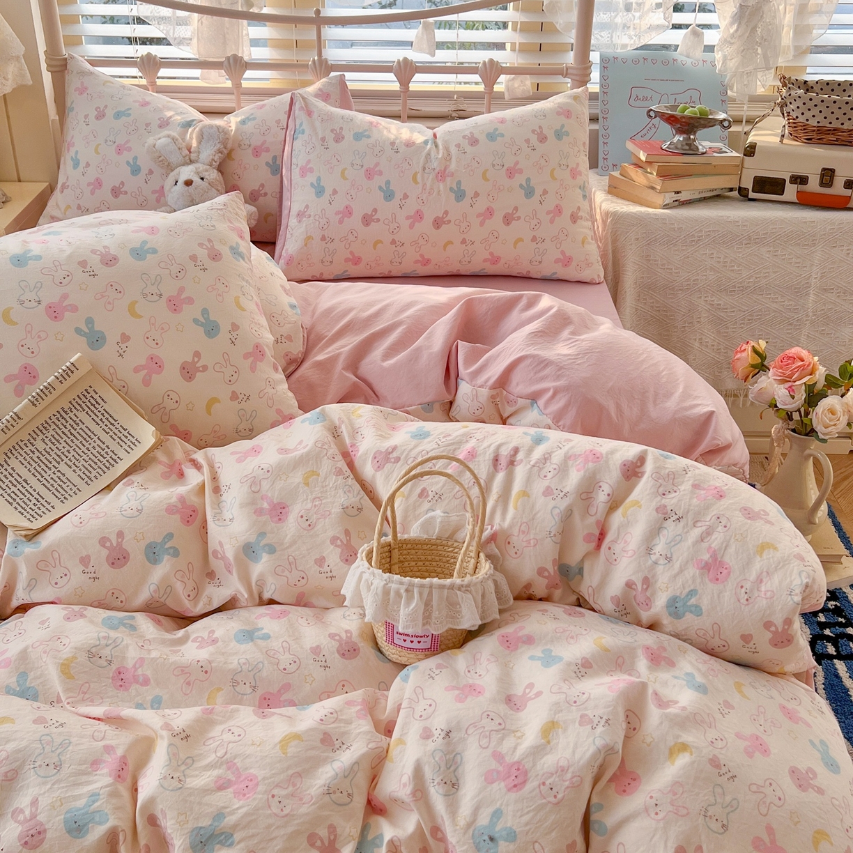 91家纺网 家纺一手货源 找家纺 玉海棠家纺 2026新款古法水洗仿棉云感纱四件套 软萌七彩兔